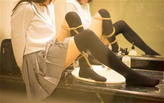 西檬之家ddlg是什么?探寻字母圈中的年龄游戏与亲密关系 一